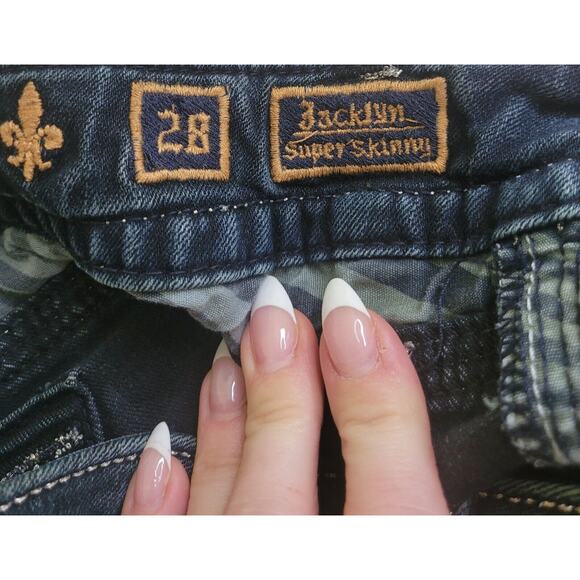 Rock Revival Women’s 28 Jacklyn Dark Wash Hemmed Cut Off Jean Shorts EUC - Picture 6 of 10